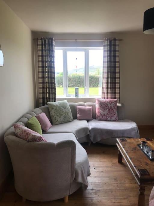 Rosie'S Pad Villa Louisburgh Eksteriør bilde